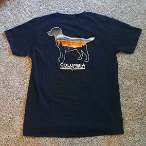 Columbia Sportswear Large black T shirt with Dog on Back